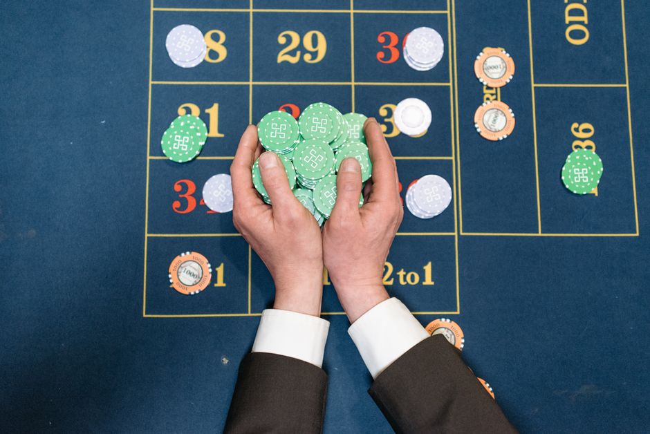 Slot Volatility Explained: Why Your Bankroll Keeps Dying